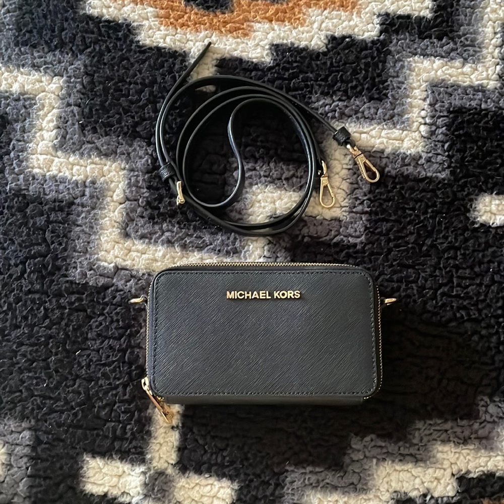 Michael Kors Wallet Crossbody